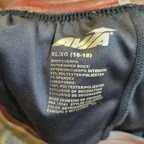 Avia Women's Charcoal White Tropical Print Poly/Spandex 2Fer Athletic Shorts - Picture 9 of 9